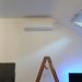 Innenanlage einer Bosch Single-Split Klimaanlage angebaut an der Wand.